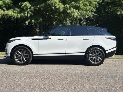 2026 Land Rover Range Rover Velar P250 SE R-Dynamic