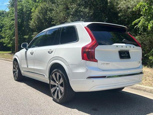 Crystal White 2023 Volvo XC90 Ultimate