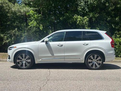 Crystal White 2023 Volvo XC90 Ultimate