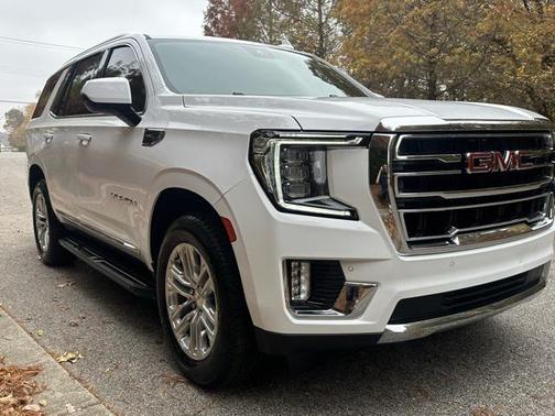 2023 GMC Yukon SLT