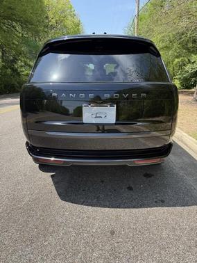 2025 Land Rover Range Rover SE