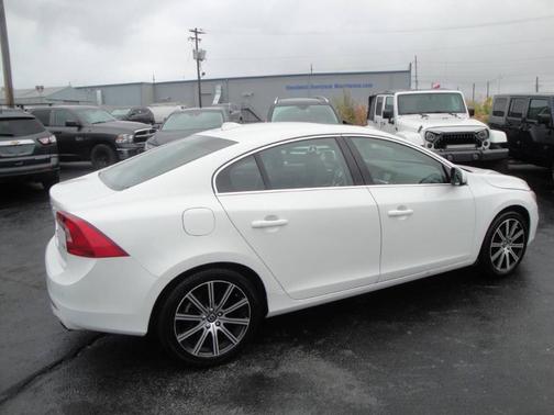 Crystal White Pearl 2016 Volvo S60 Inscription T5 Drive-E Premier