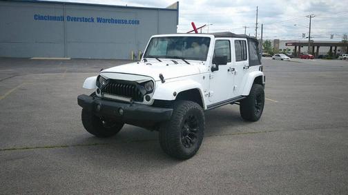 Bright White Clearcoat 2016 Jeep Wrangler Unlimited Sahara