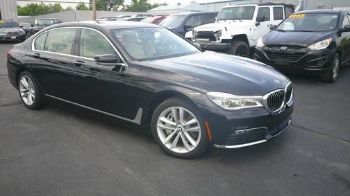 Black Sapphire Metallic 2016 BMW 750 i xDrive
