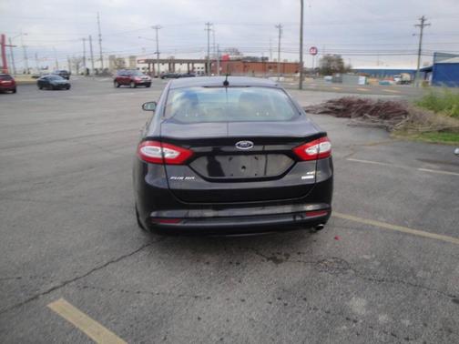 Tuxedo Black Metallic 2013 Ford Fusion SE