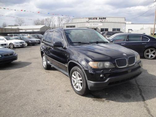 Black Sapphire Metallic 2005 BMW X5 3.0i