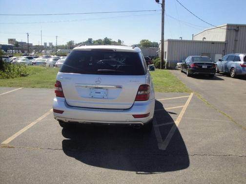 Iridium Silver Metallic 2011 Mercedes-Benz M-Class ML 350 4MATIC