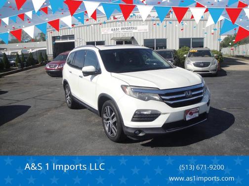 White 2016 Honda Pilot Touring