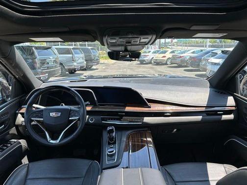 2024 Cadillac Escalade Premium Luxury