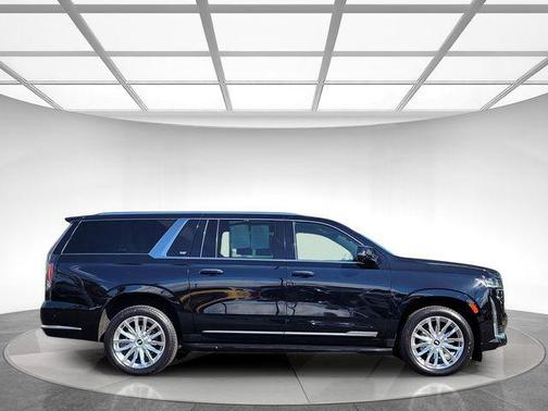2023 Cadillac Escalade ESV Premium Luxury
