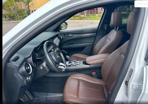 2022 Alfa Romeo Stelvio Ti