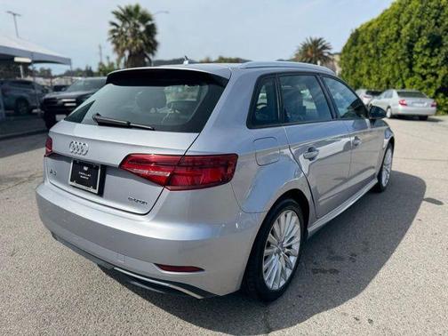 2018 Audi A3 e-tron 1.4T Premium