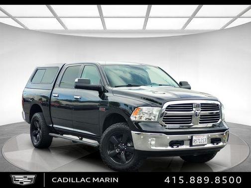 Brilliant Black Crystal Pearlcoat 2017 RAM 1500 Big Horn