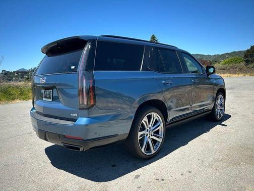 2025 Cadillac Escalade Sport Platinum