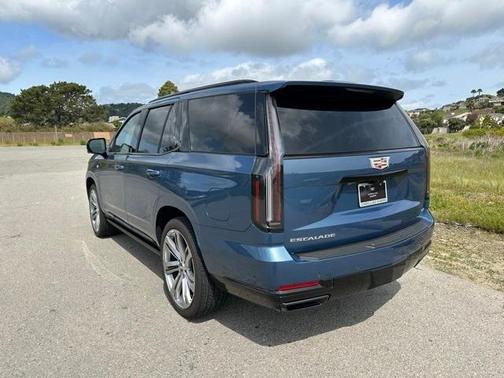 2025 Cadillac Escalade Sport Platinum