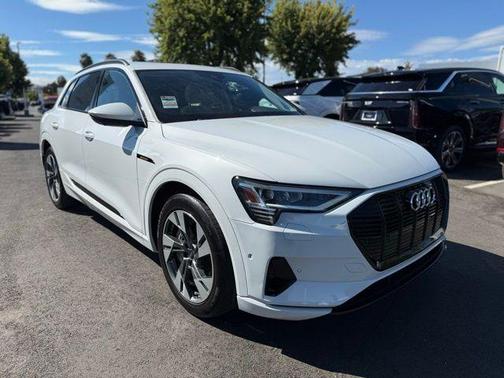 2021 Audi e-tron Premium