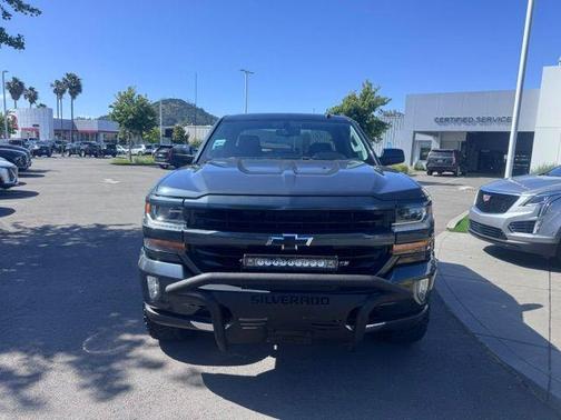 Graphite Metallic 2017 Chevrolet Silverado 1500 LT