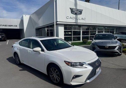 2016 Lexus ES 300h Base
