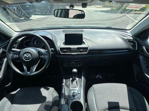 2016 Mazda Mazda3 i Sport