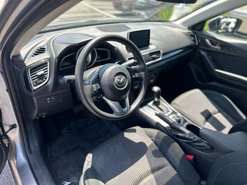 2016 Mazda Mazda3 i Sport