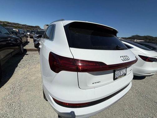 2021 Audi e-tron Premium