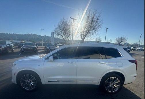 2023 Cadillac XT6 Premium Luxury AWD