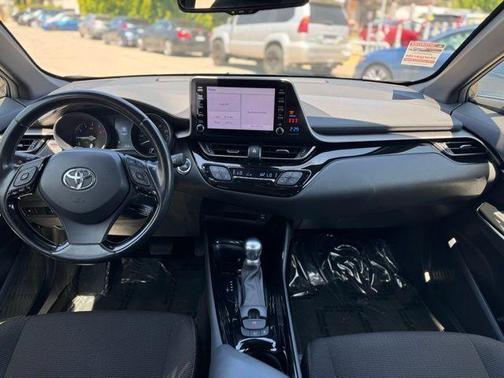 2019 Toyota C-HR XLE