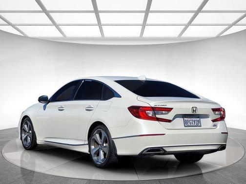 2020 Honda Accord Touring 2.0T