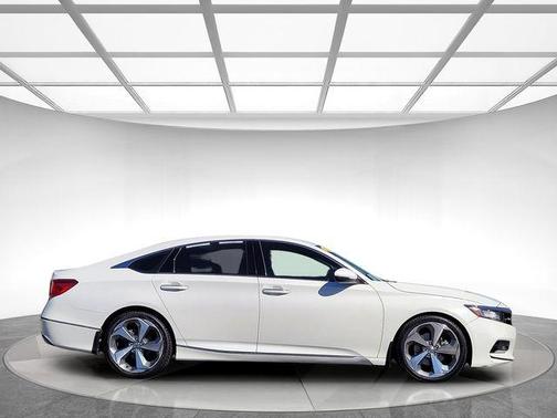 2020 Honda Accord Touring 2.0T