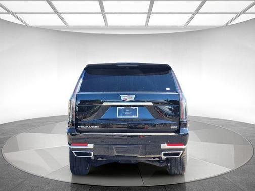 2025 Cadillac Escalade ESV Premium Luxury