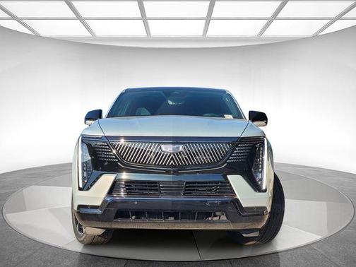 2025 Cadillac Escalade IQ Sport 1