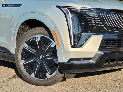2025 Cadillac Escalade IQ Sport 1