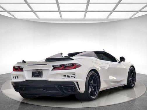 2025 Chevrolet Corvette E-Ray