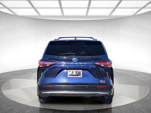 2024 Toyota Sienna Limited