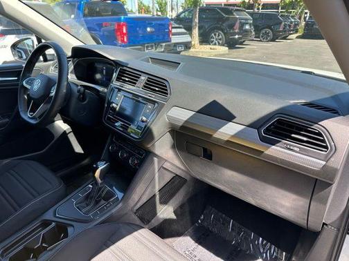 2024 Volkswagen Tiguan 2.0T S