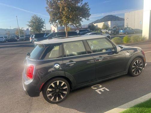 2016 MINI Hardtop Cooper S