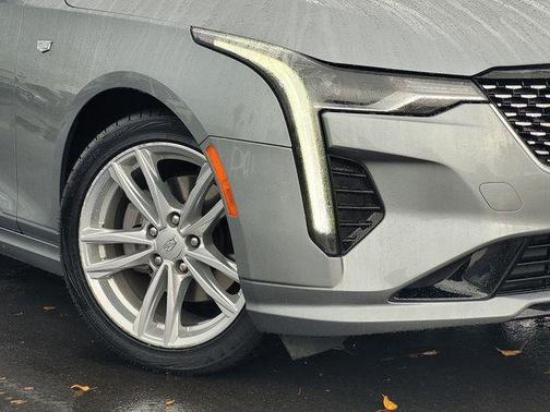 2023 Cadillac CT4 Luxury