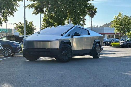 2024 Tesla Cybertruck Cyberbeast