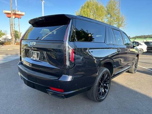 2024 Cadillac Escalade ESV Sport Platinum