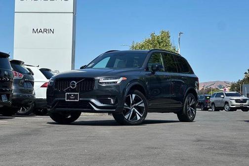 2022 Volvo XC90 Recharge Plug-In Hybrid T8 R-Design Extended Range 7P