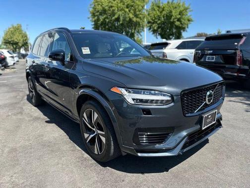 2022 Volvo XC90 Recharge Plug-In Hybrid T8 R-Design Extended Range 7P