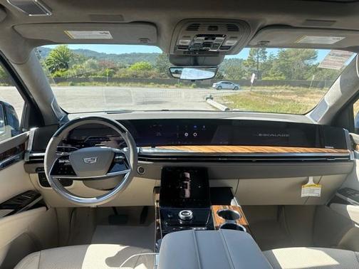 2025 Cadillac Escalade Sport Platinum