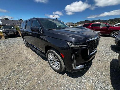 2024 Cadillac Escalade ESV Luxury