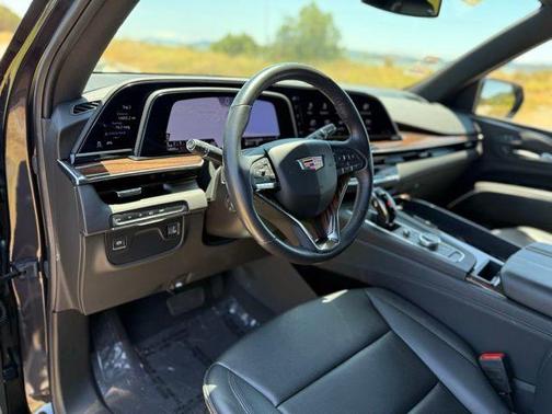 2024 Cadillac Escalade ESV Luxury