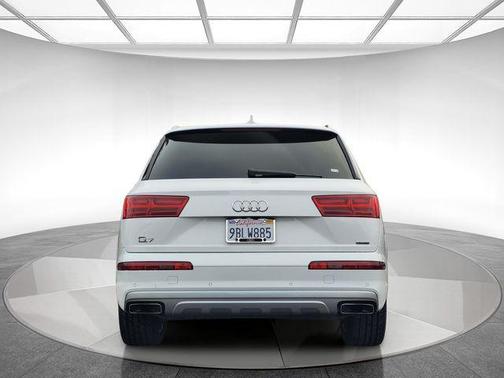 2019 Audi Q7 45 Premium