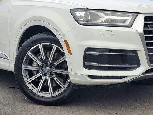 2019 Audi Q7 45 Premium