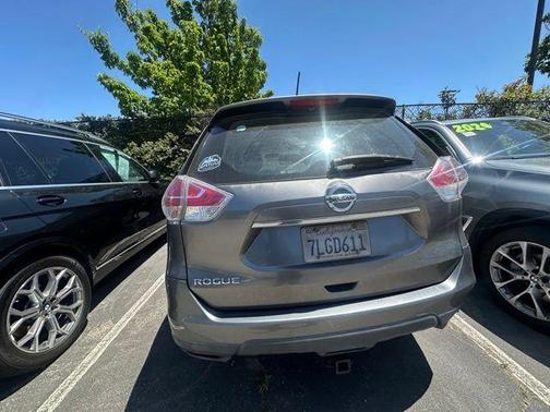 2015 Nissan Rogue S