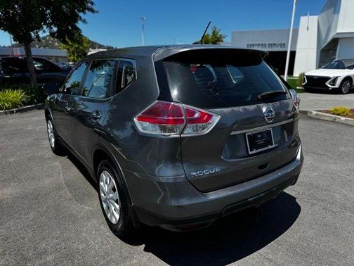 2015 Nissan Rogue S
