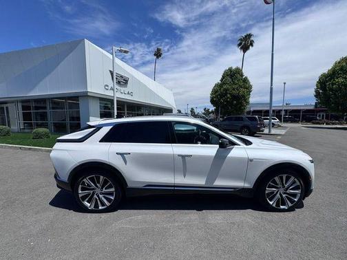 Crystal White Tri-Coat 2025 Cadillac LYRIQ Luxury