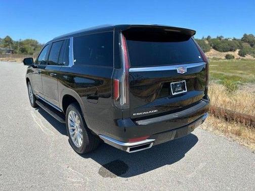 2023 Cadillac Escalade ESV Premium Luxury